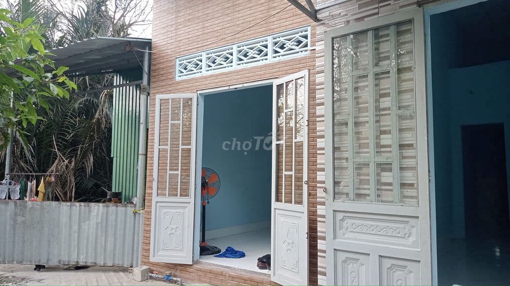 Cần tiền bán gấp nhà cấp 4 giá 450 triệu - Ảnh 2