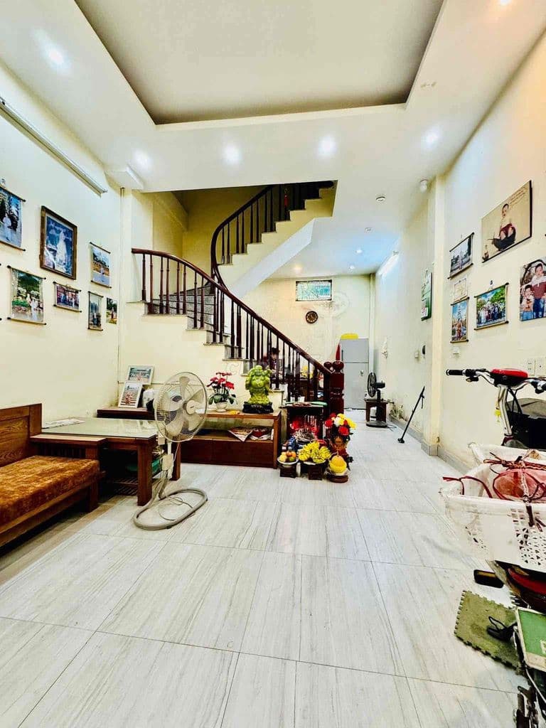 Giá tốt 💥Chỉ 9,95 tỷ - 42m2*5T - Phố Cự Lộc – Quận Thanh Xuân - Ngõ Ki