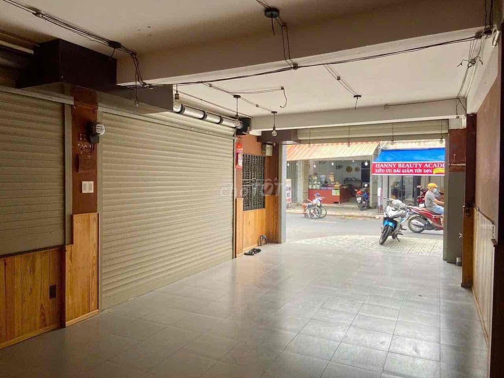Chính chủ bán gấp nhà căn góc 3 mặt tiền Nguyễn Văn Công,pháp lý chuẩn - Ảnh 3