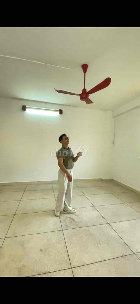 Chung cư Trần Hưng Đạo Quận 5 – Căn Góc 54m² 2PN Sổ Hồng, Dưới 3 Tỷ - Ảnh 2