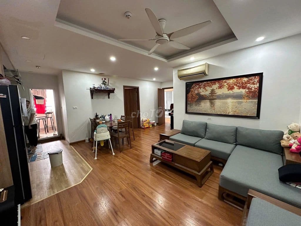 BÁN CC EuroWindow-Nội Thất-2PN 2WC-STiện Ích- Gần Vinhomes-73m-4,7 Tỷ