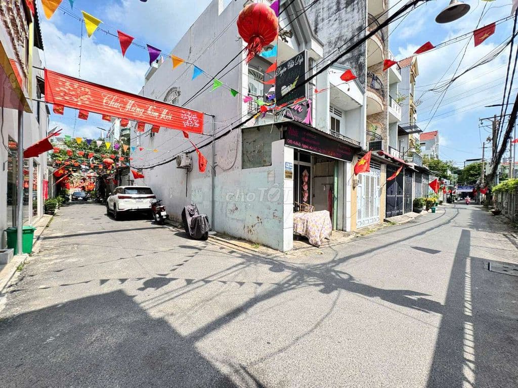 Bán nhà HXH Nguyễn Văn Khối 1trục