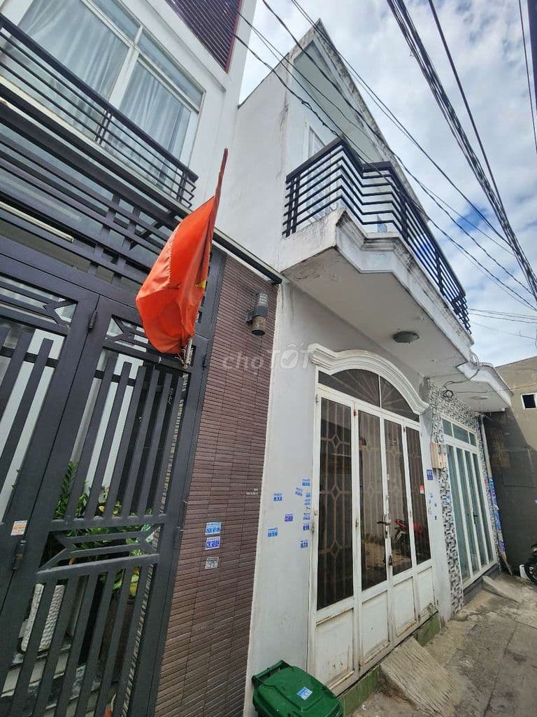 Bán nhà 4 x 10 trệt lầu, sổ hồng riêng, Trung mỹ tây, Giá 3,2 tỷ