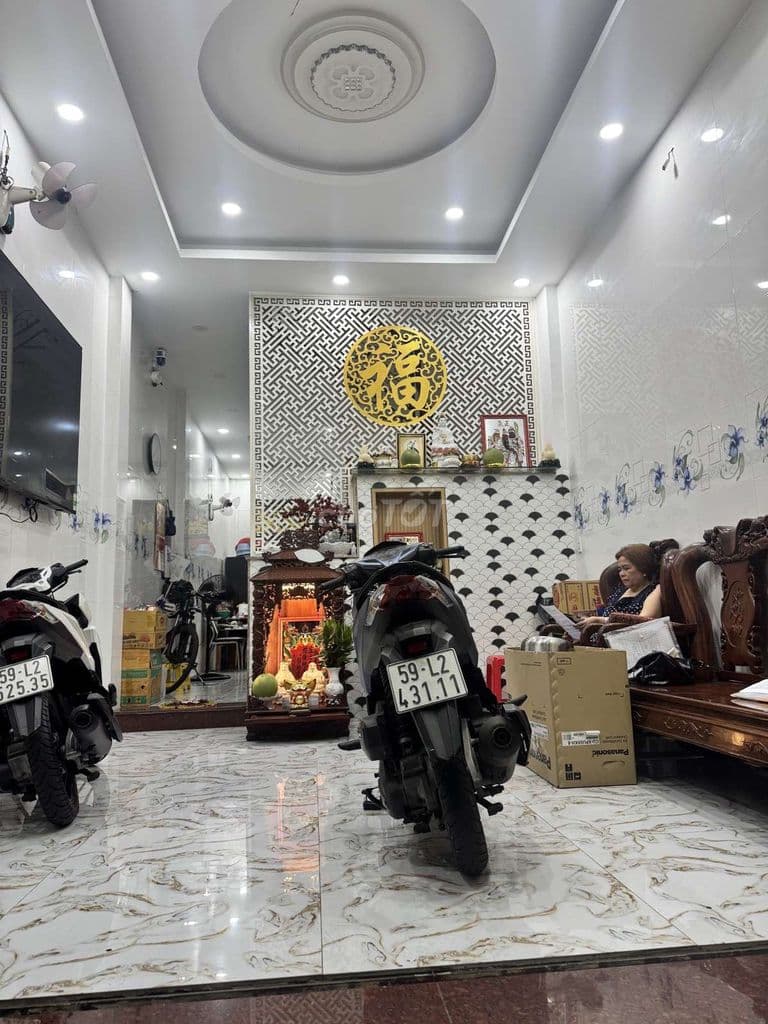 Măt tiền Q6, nhà 4 tầng, 60m2, 4 PN, nhỉnh 8ty - Ảnh 2