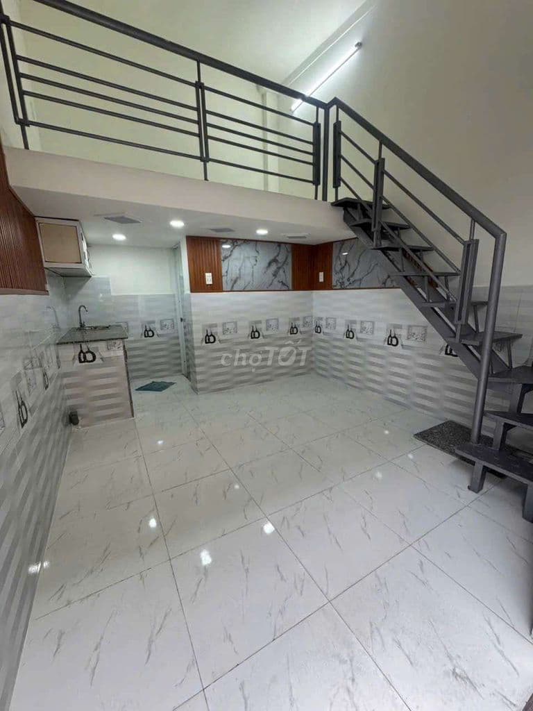 Nhà Sau Siêu thị Metro Quận 12 - Ảnh 3
