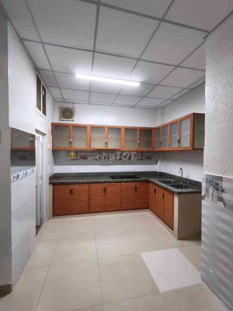 Bán nhà Âu Cơ, 4m x 9m, hỗ trợ vay, chỉ hơn 3 tỷ TL - Ảnh 3