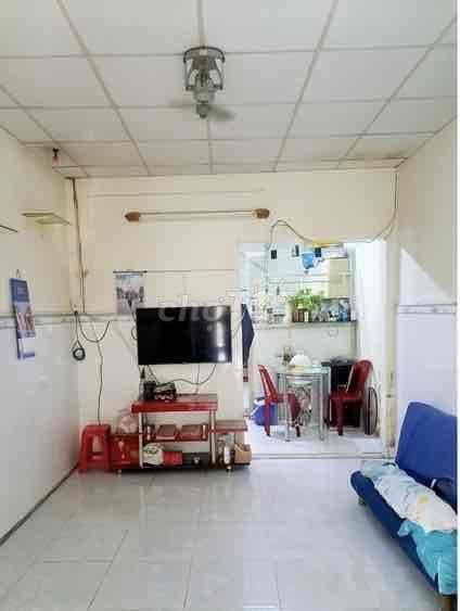 Giảm chào 300tr - Hẻm xe hơi, nhà giáp quận 6, tân hoà đông
