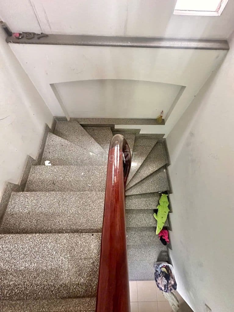 CHỦ GẤP BÁN NHÀ P7 Q5 - 4TẦNG/ 5PN - CN 63M² / 4,3X18M - CÁCH MT 25M - Ảnh 3