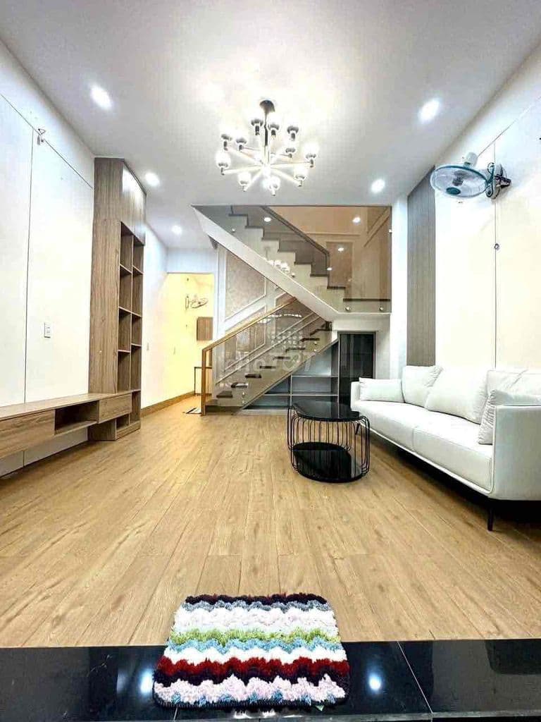 BÁN NHÀ 1 TRỆT 1 LẦU. NỘI THẤT CAO CẤP - Ảnh 2