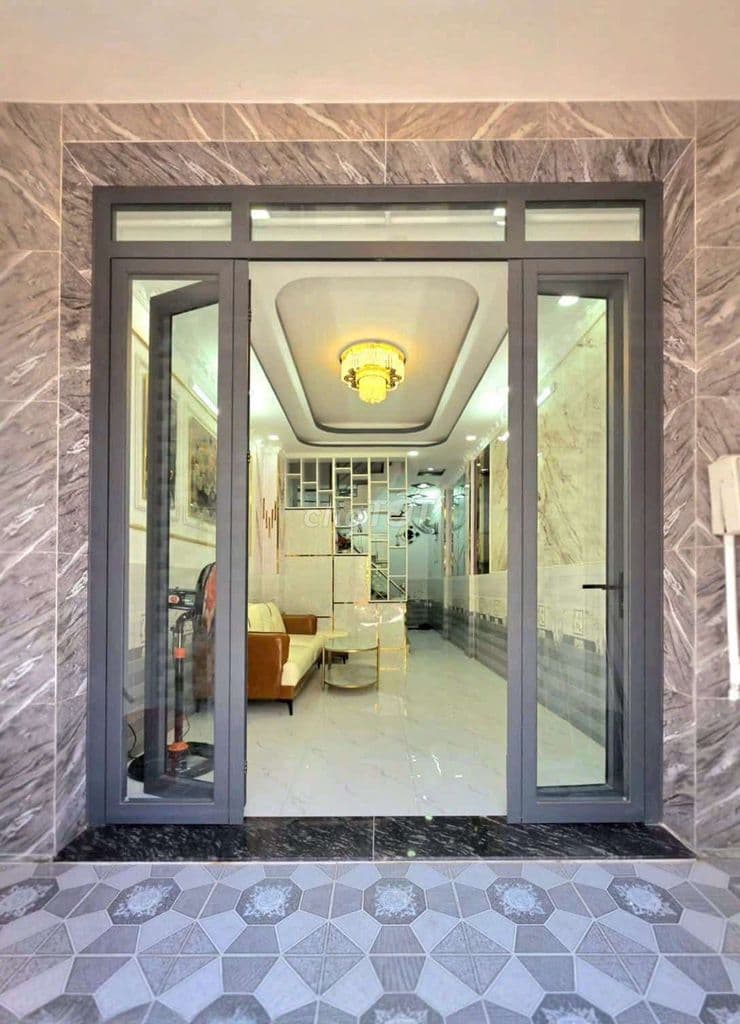 nhà sổ hồng hẻm xe hơi 8m 2 lầu 4pn kế Phú Mỹ Hưng quận 7 2.85 tỷ - Ảnh 2