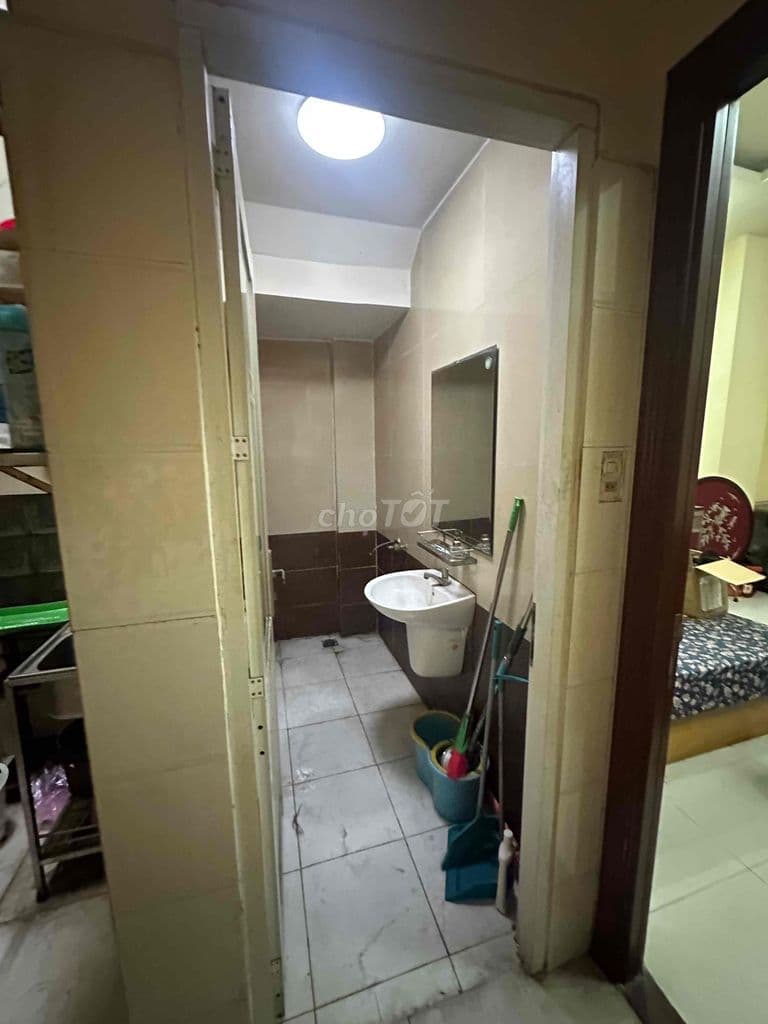 Bán Gấp Nhà 4 Tầng MTKD Đường Hoà Bình Phường 5 Quận 11 - Ảnh 3