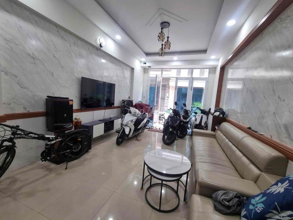 Siêu phẩm nhà 5 tầng - MT nội bộ khu cao tầng - gần chợ Đông Quang - Ảnh 2