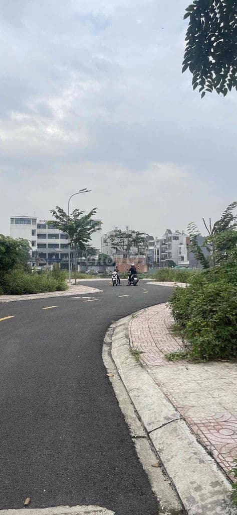 lô đất dự án đẹp đường 10m có vĩa hè hai bên p thới an cần bán - Ảnh 2