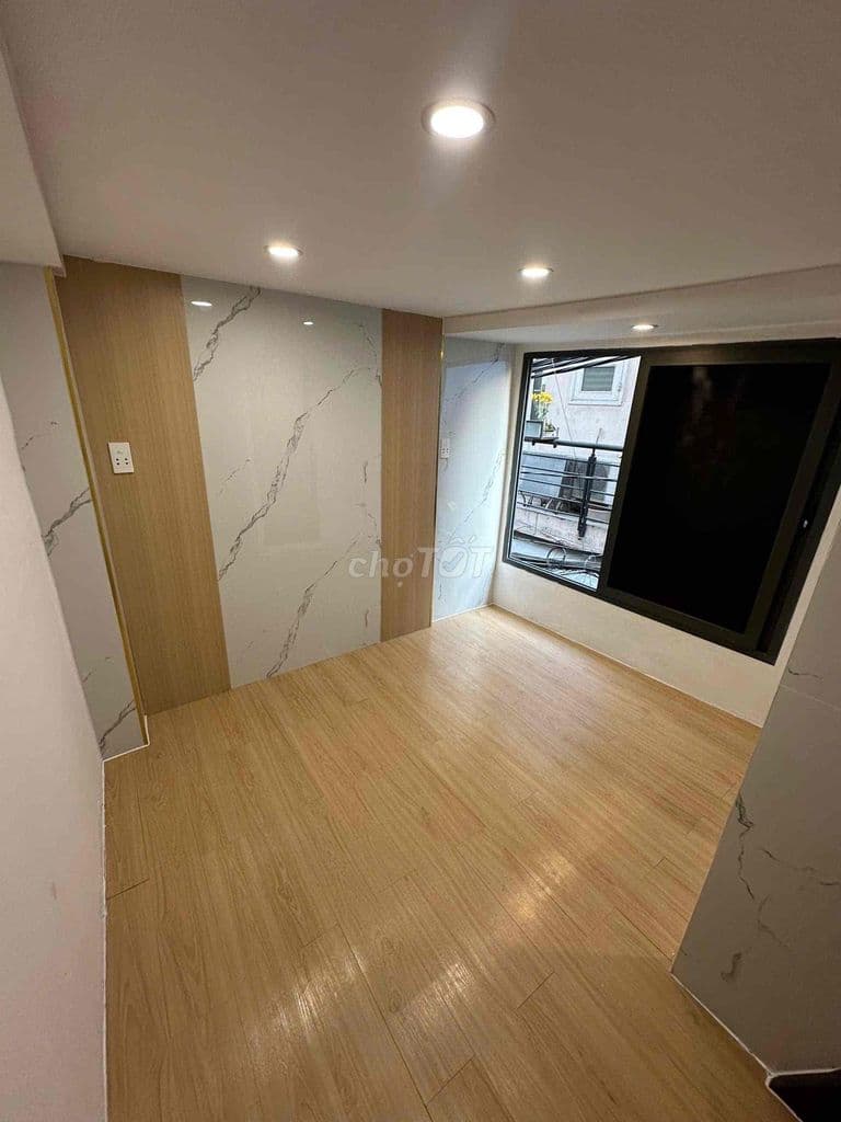 Siêu Phẩm mặt tiền thụt 3 tầng sử dụng 30m chỉ nhỉnh 2tyx