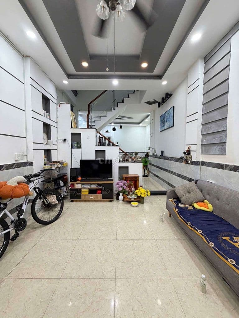 Đường Tỉnh Lộ 10 - Giáp đường Vành Đai Trong khu Tên Lửa - 54m2 -