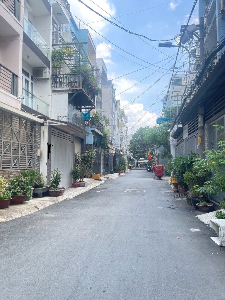 Bán nhà hẻm 5m thông Lê Đức Thọ 4x15m, 3 lầu gần chợ An Nhơn, giá rẻ - Ảnh 2