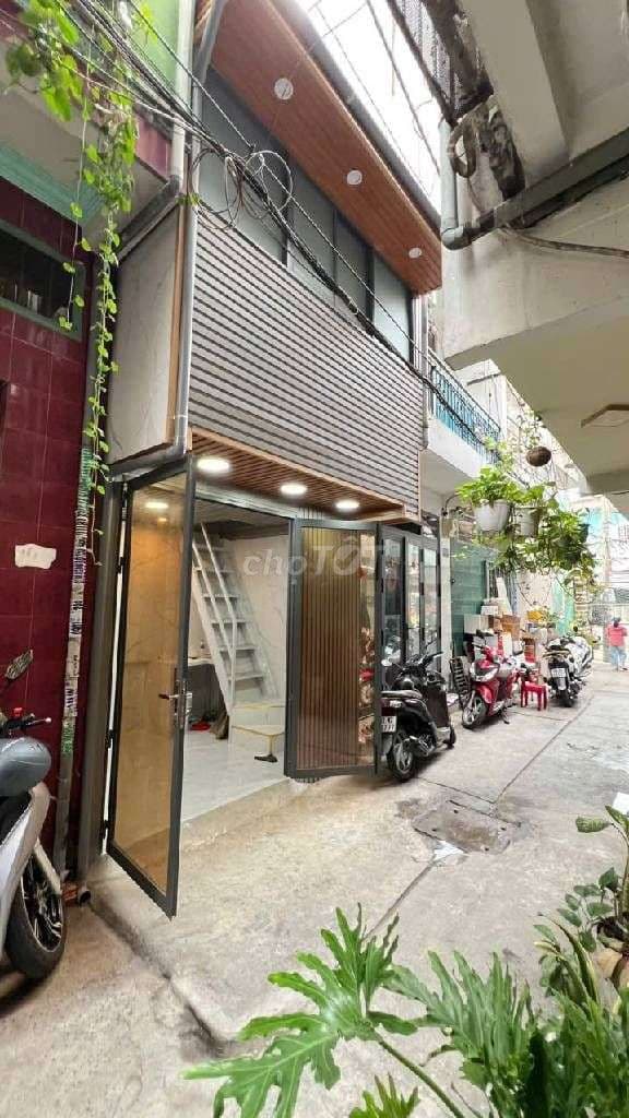 NHÀ HẺM TO LẠC LONG QUÂN,Q11,3 TẦNG,15M2,NGANG 3M,SHR,KO QUY HOẠCH