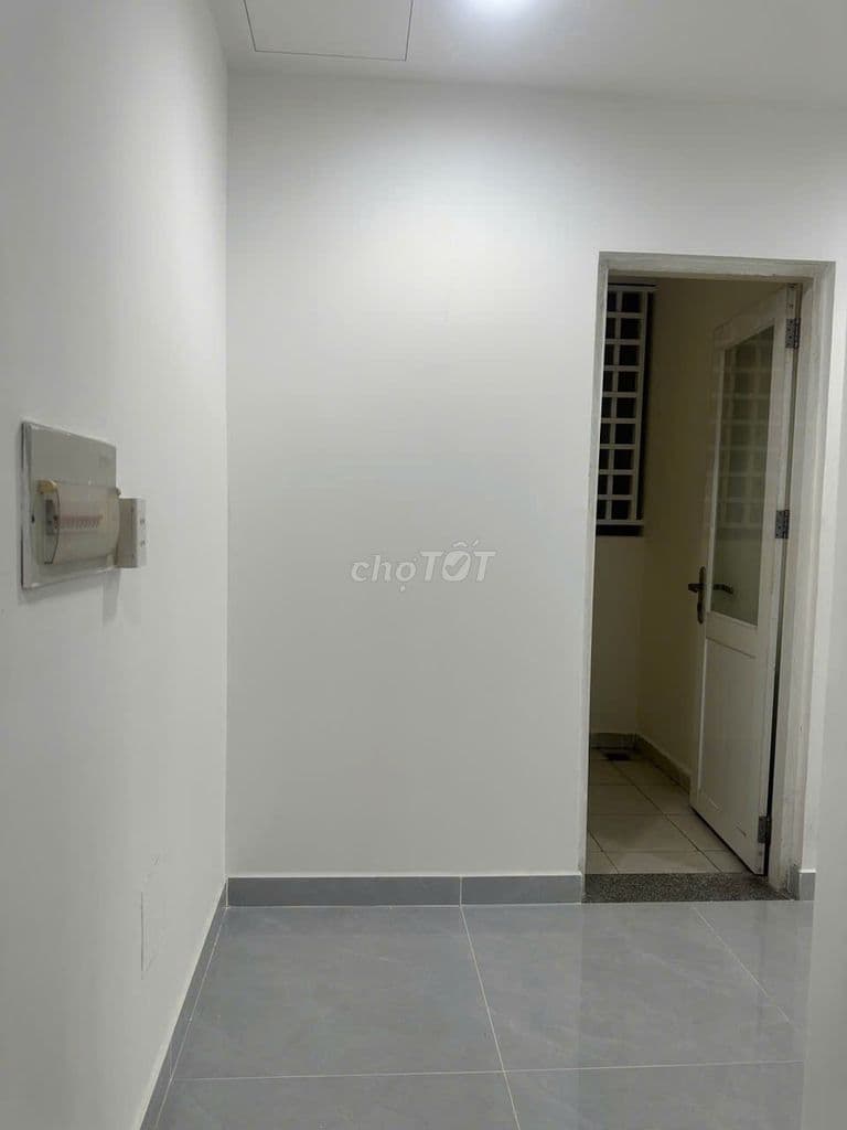 Bán căn 2 phòng ngủ ,2WC ,rộng 105 m2 hướng Nam, view Võ Văn Kiệt - Ảnh 2