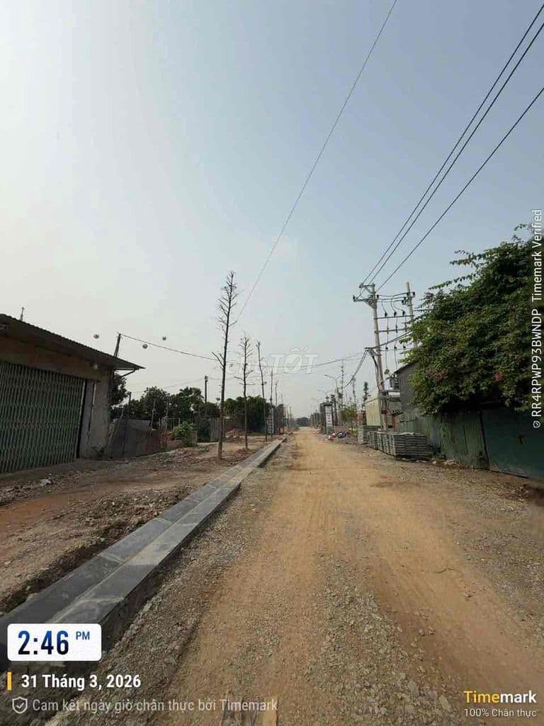 Bán 65m bìa làng Nguyên Khê giáp Vin