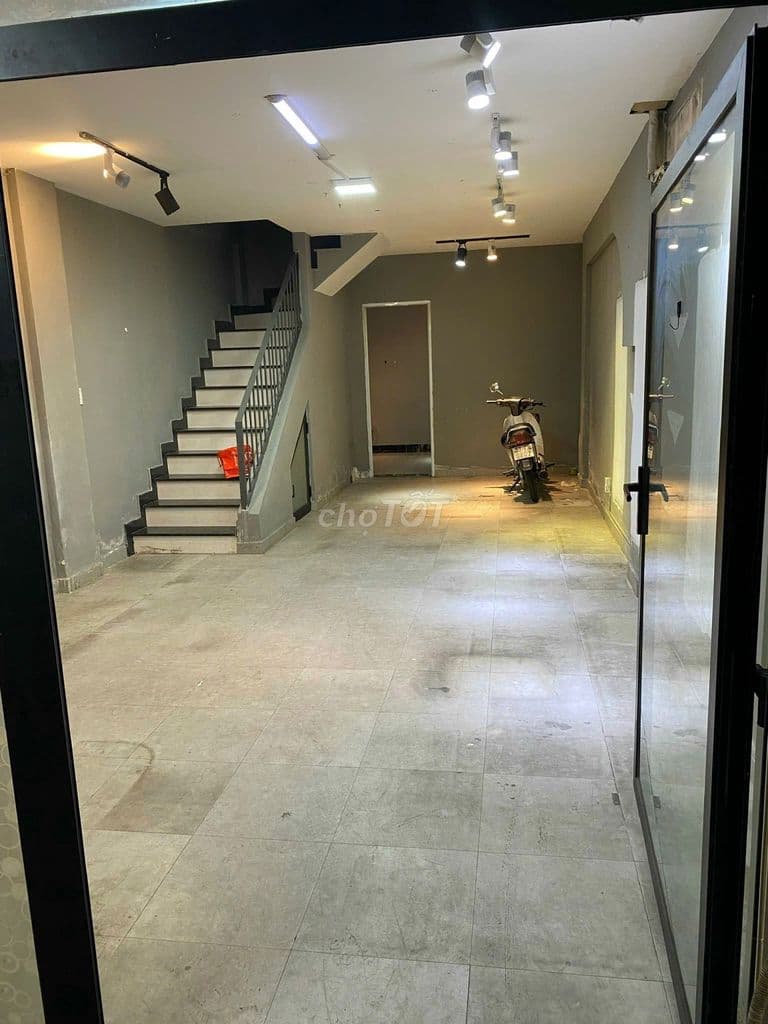 Gấp bán shophouse 2 tầng mặt đường 45 quận 4 - Ảnh 3