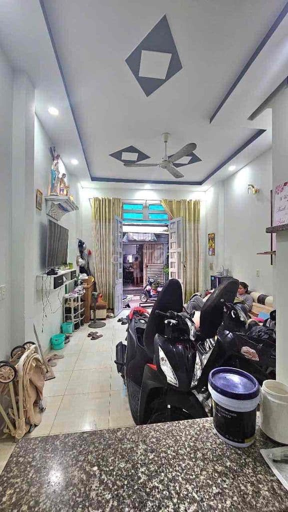 Nhà Ngộp 4x7m 2Lầu ST (2PN 2WC) Hẻm 5m Thông. 1/ Đs19A - Ấp Chiến Lược - Ảnh 3