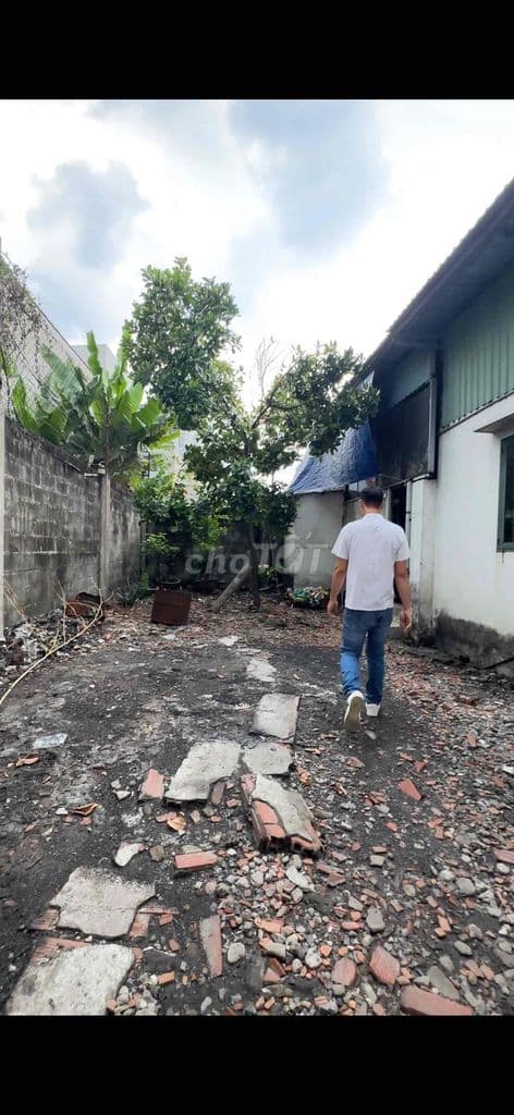 Bán nhà xưởng mặt tiền Đường Xuân Thới Thượng 22, 550m2, 13tỷ