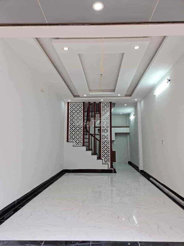 NHÀ TÂN MAI - NGÕ 3M - 41M - 5TẦNG - CHỈ 8,5TỶ.