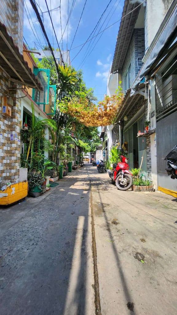 NHÀ BÁN NGAY GÒ XOÀI BHHA, HẺM OTO 4M,KO QH,SỔ RIÊNG, 2PN 2WC,GIÁ TL