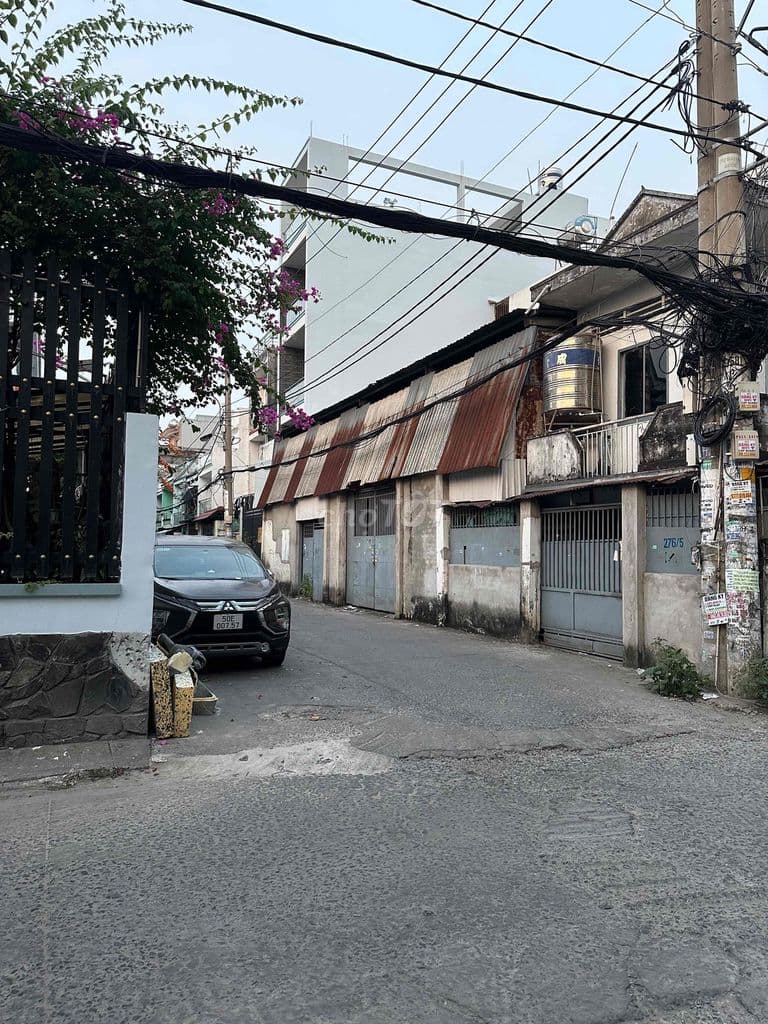 Nhà lô góc cực hiếm Mã Lò, 2 mặt tiền, 9.6x20m, giá tốt - Ảnh 2