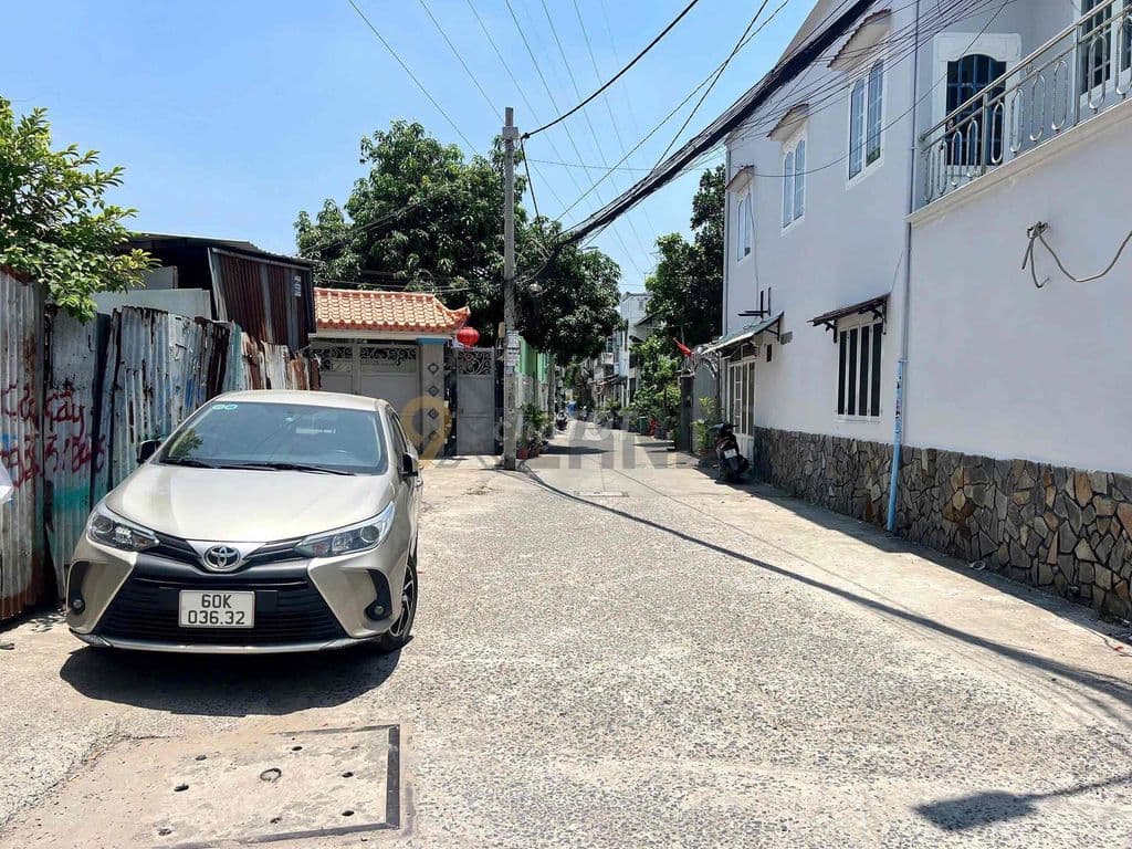 NHÀ GÓC 2 MT HẺM XE HƠI 2 TẦNG GẦN ĐẶNG VĂN BI - GA METRO NGANG 5M - Ảnh 3