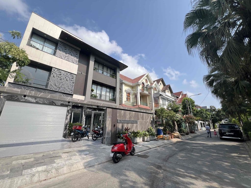 Bán Villa 12x20m view sông Tân Quy Đông nhìn PMH Quận 7 - Ảnh 2