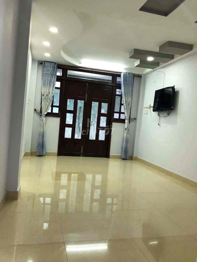 110/ Nguyễn Tri Phương quận 10 nhà hai mặt 🚗 xe hơi né ( 3,5 x 10 )5