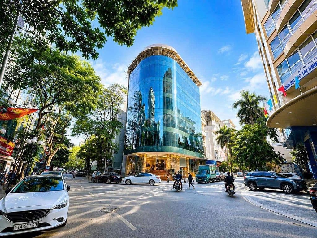 Tôi cần bán tòa nhà 9tầng 2thang máy, mặt ngõ Dịch Vọng Hậu Cầu Giấy
