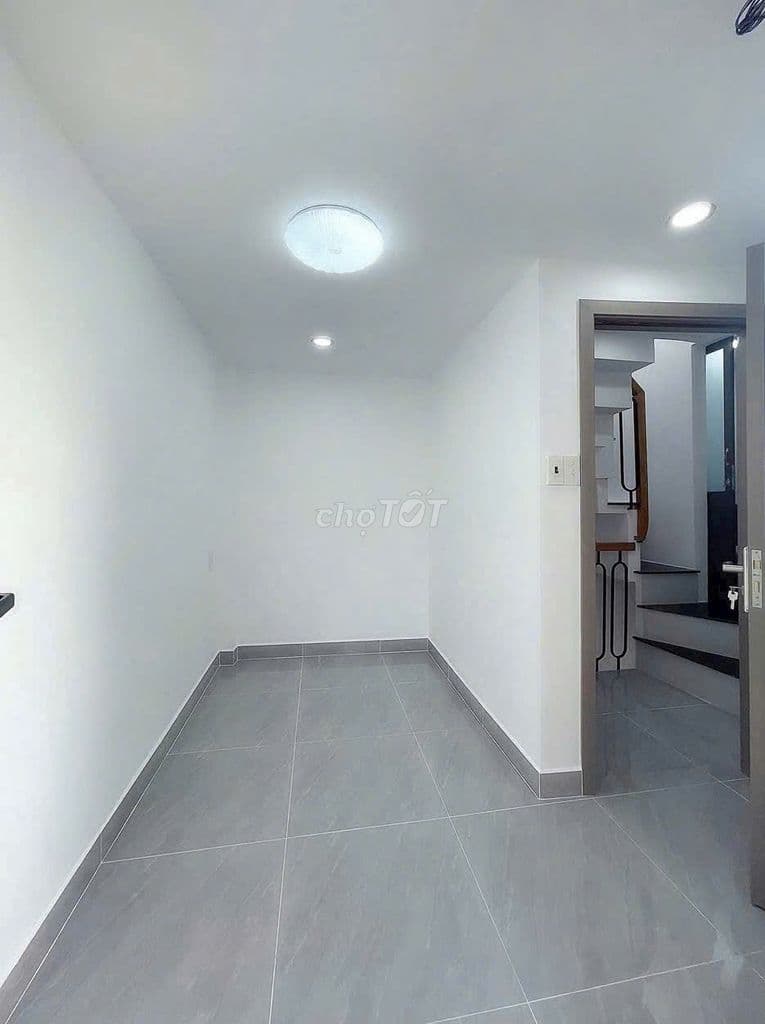 NHÀ HẺM ÂU CƠ- LẠC LONG QUÂN 6 X 3,5M TRỆT 2 LẦU ĐÚC 2PN 2WC - Ảnh 2