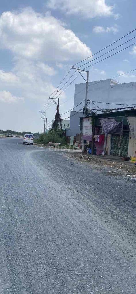 BÁN ĐẤT HẺM XE HƠI SÁT MẶT TIỀN KÊNH THAM LƯƠNG HỒ VĂN LONG NGAY CC LE