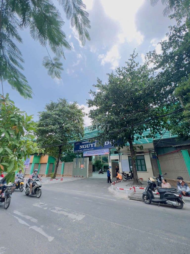 bán nhà cấp 4 hẻm thông xe hơi 1/ thống nhất gò vấp 6 x14.5m giá 8ty8 - Ảnh 3