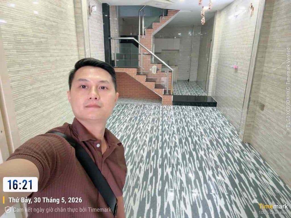 Bán Nhà Âu Cơ Lạc Long Quân 60m2 Nở Hậu 3PN Giá 5,x Tỷ