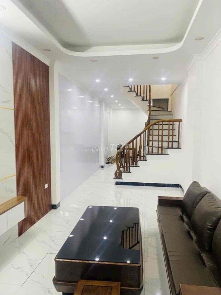 CHÍNH CHỦ BÁN NHÀ 61 PHỐ TRẠM LONG BIÊN 45M 5T FULL ĐỒ-9,6TY TL SÂU