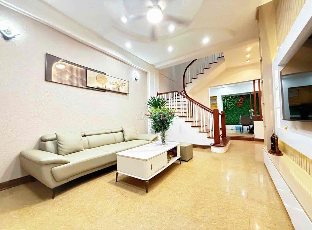 Bán nhà Tây Tựu - 45m2 -4 tầng đẹp keng- giá nhỉnh 5 tỷ