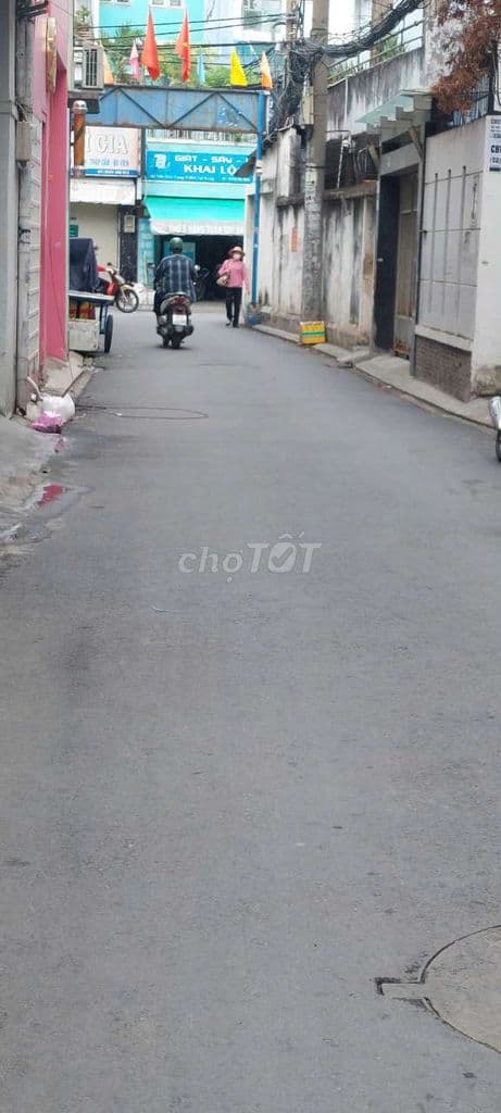 CHDV 14 PHÒNG - DÒNG TIỀN 110 TR- TRẦN BÌNH TRỌNG - BÌNH THẠNH 22.5 TY