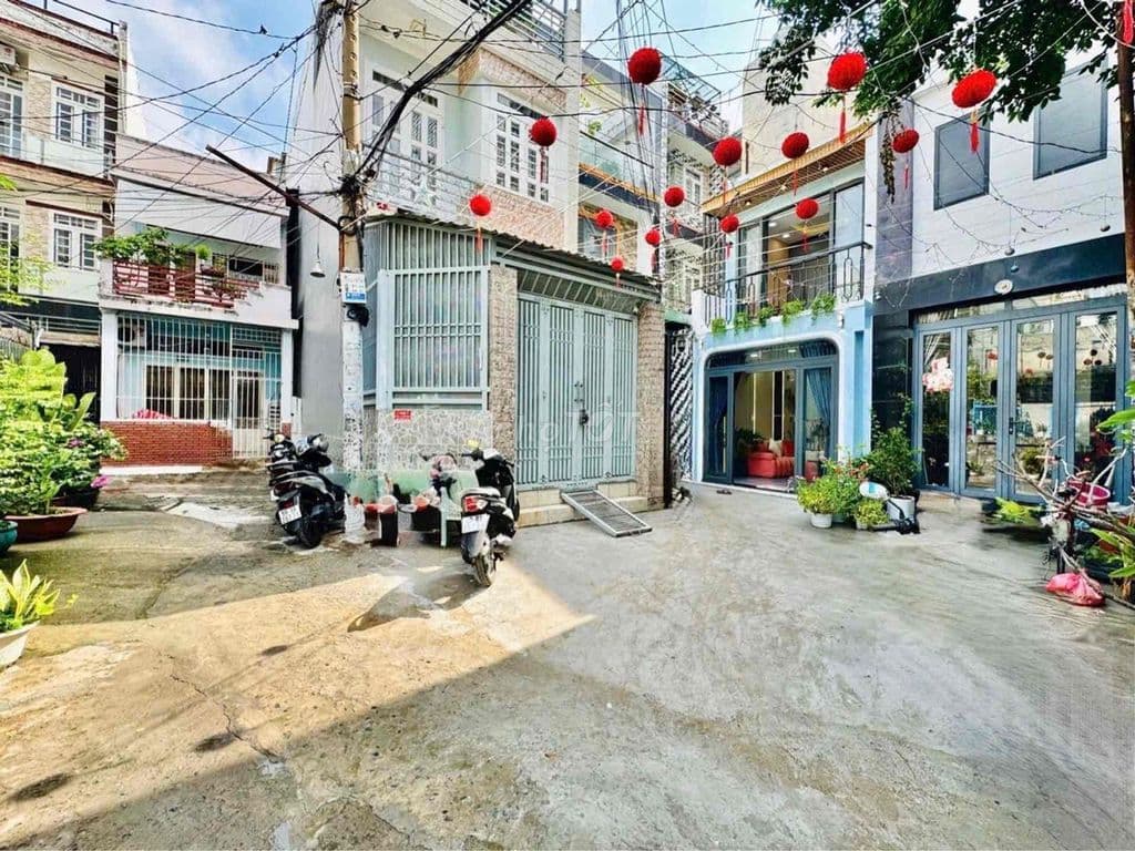 Chính chủ chưa qua đầu tư cần bán gấp nhà kiên cố nở hậu tài lộc 8 Tỷ - Ảnh 3