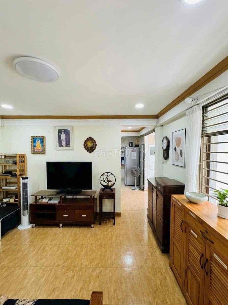 Q2 giá chưa tới 8T – Nhà Đẹp 132M2 – 6PN - Thoáng Như Biệt Thự - Ảnh 2