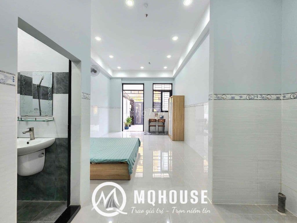 Studio sân riêng đầy đủ nội thất Ngay TSNHÌ. ÂU CƠ