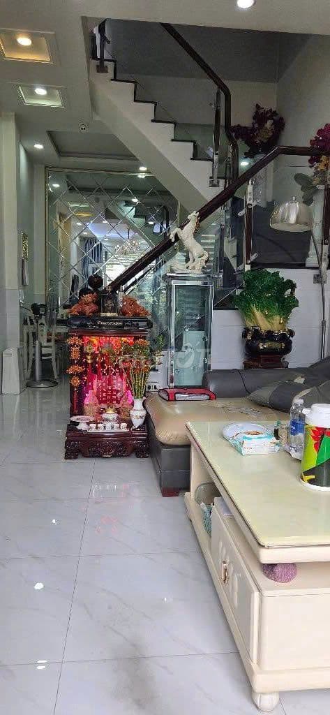 4 TẦNG – DT: 44M2 – GẦN MẶT TIỀN HỒNG BÀNG -QUẬN 11- NỞ HẬU -6 TỶ6 TL