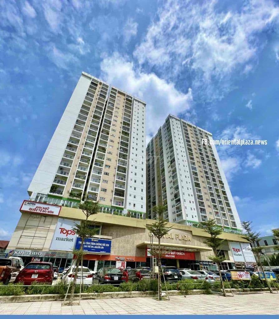 Chính chủ bán căn 2PN Oriental Plaza có sổ sẵn công chứng ngay