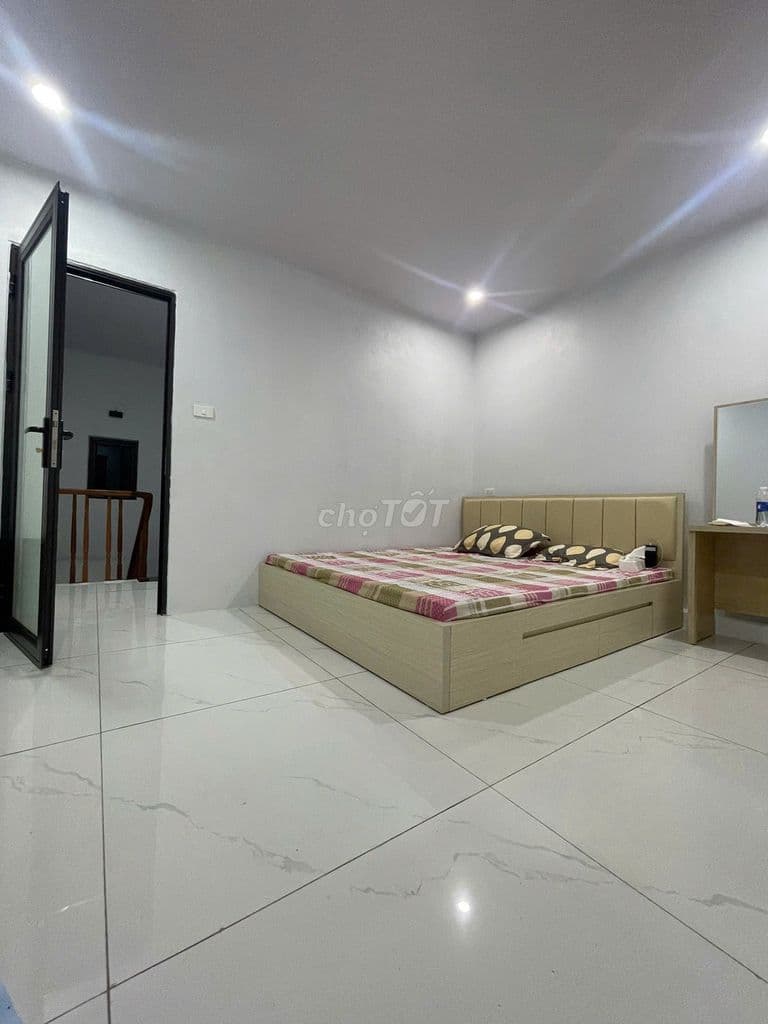 Nhà đẹp 3 tầng 3 ngủ Âu Cơ Nhật Tân Tây Hồ Giá 4 tỷ 5. - Ảnh 2