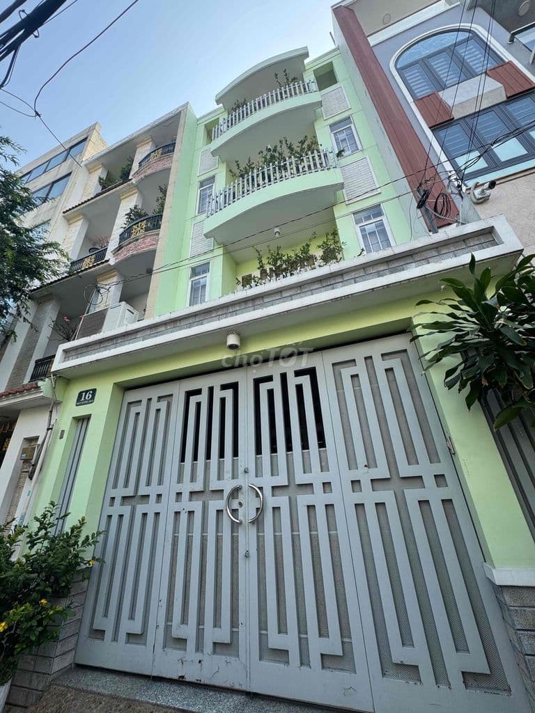 Nhà phố 3,5 tấm đẹp do đi định cư nước ngoài nên bán