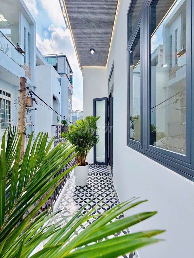 PHAN HUY ÍCH - EMART GÒ VẤP - DTSD 99M2, NỞ HẬU - 20M RA MT ĐƯỜNG - Ảnh 2