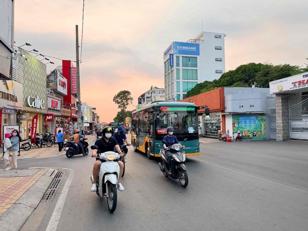 NGỘP - NHÀ 142M2 1/ VÕ VĂN NGÂN, BÌNH THỌ CHỈ 9 TỶ - ĐƯỜNG NHỰA OTO - Ảnh 3