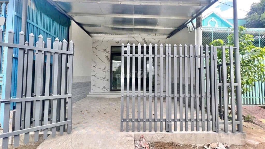 Bán gấp căn nhà sổ riêng 141,6m2 giá -1 tỉ 010tr- ở ngay Tân Phú Trung - Ảnh 2